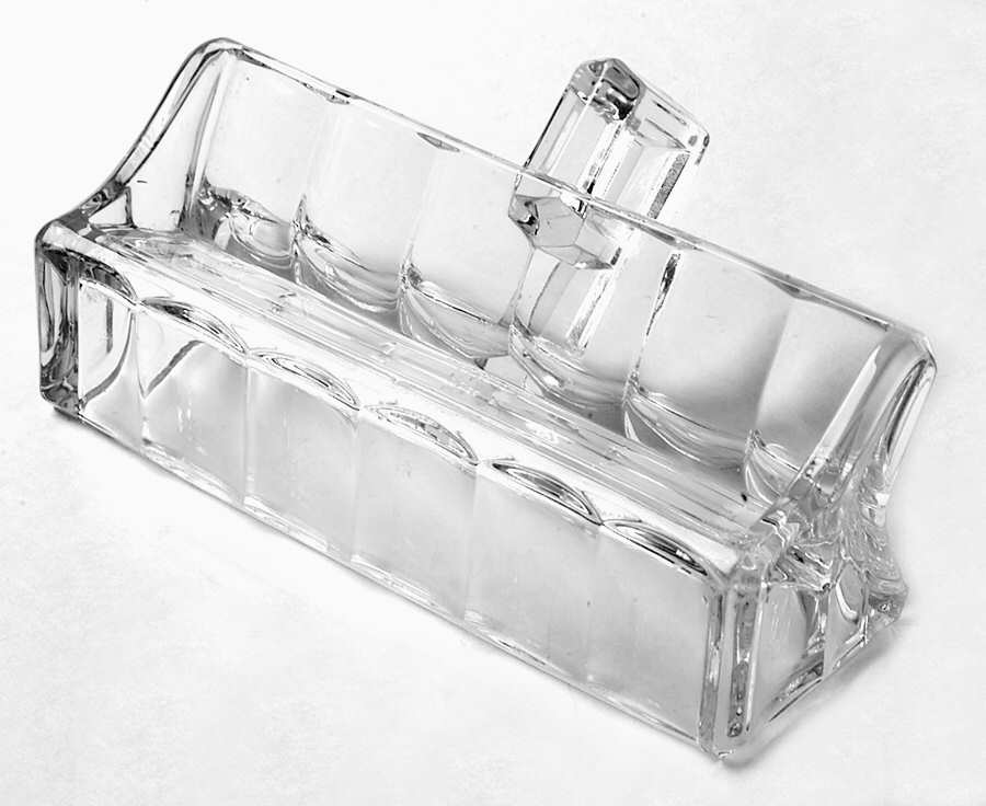 Wide Flat Panel Clear Domino/Suger Tray with Handle by Heisey-1