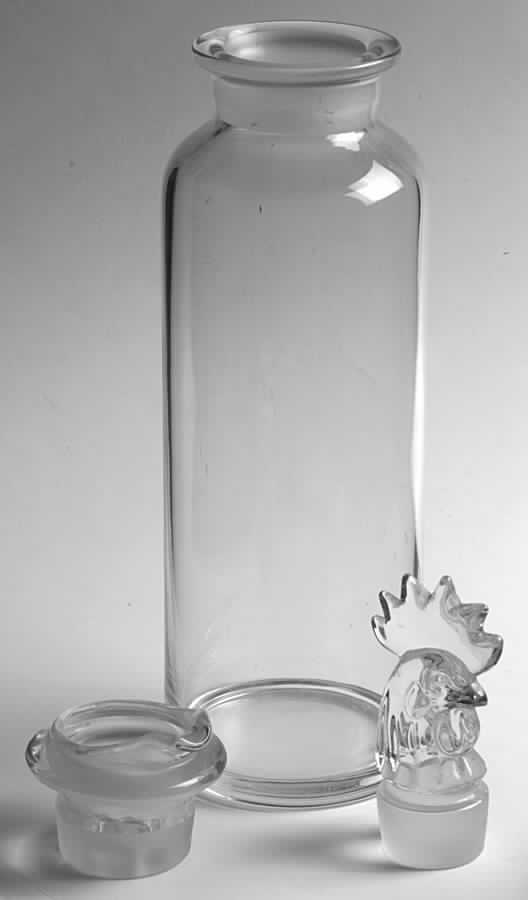 Heisey Animals and Figurines 64 Oz Shape 1 Martini Mixer with Rooster Stopper by Heisey-1
