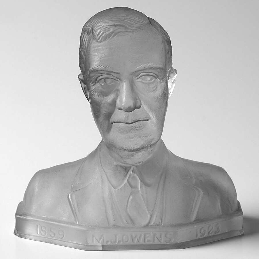 Heisey Animals and Figurines Owens Bust (Frosted) by Heisey-1
