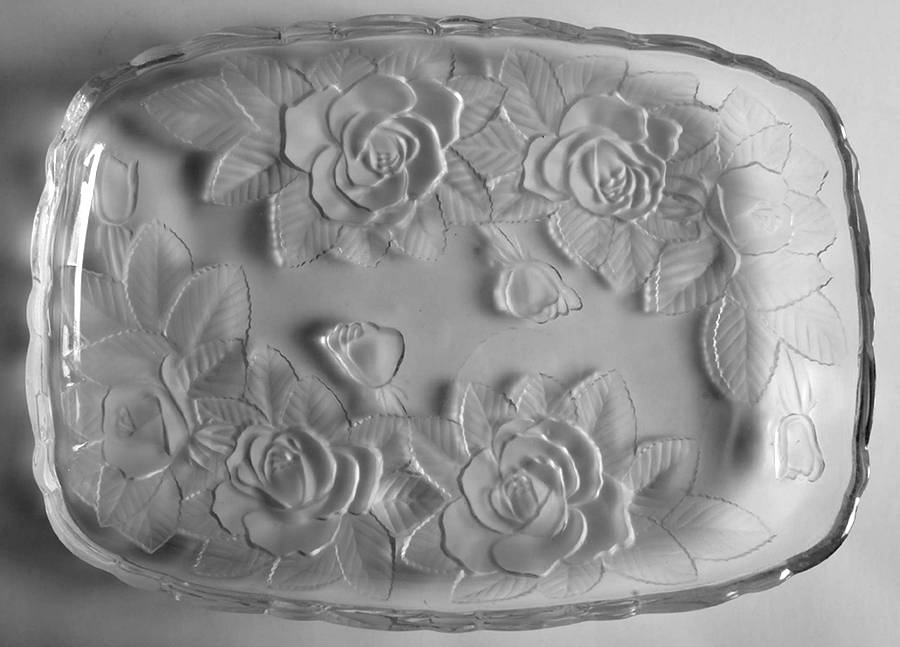 Rose Pearls 11" Rectangular Tray by Home Beautiful-1