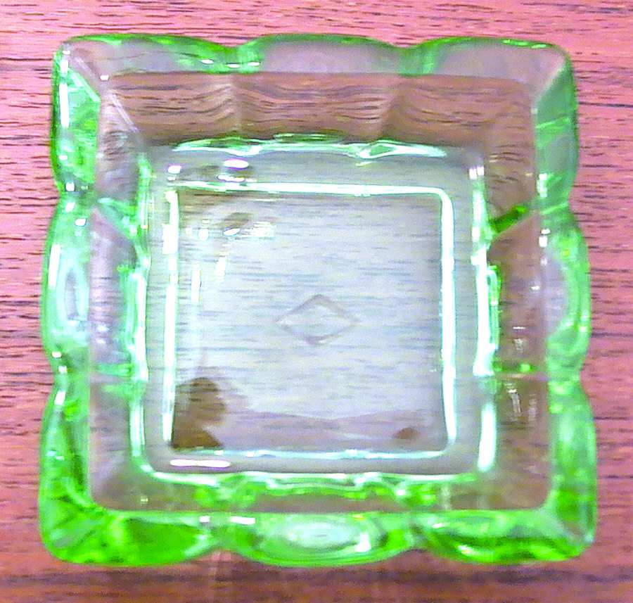 Old Sandwich Green Ashtray by Heisey-1