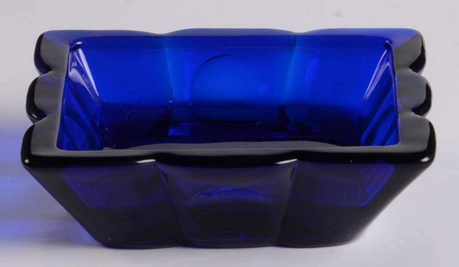 Old Sandwich Cobalt Blue Ashtray by Heisey-1