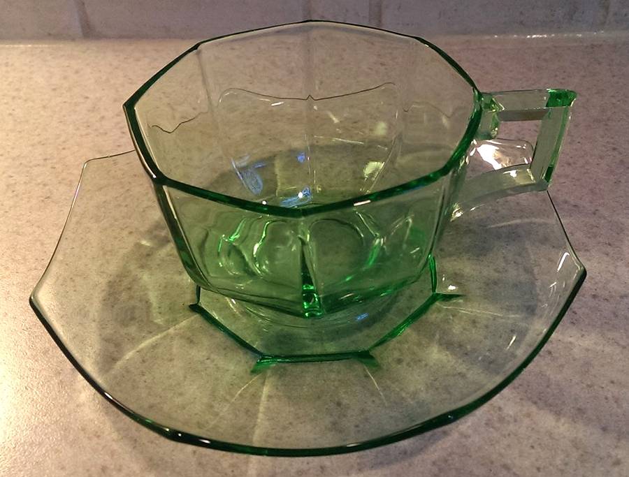 Ribbed Octagon Green Flat Cup & Saucer Set by Heisey-1