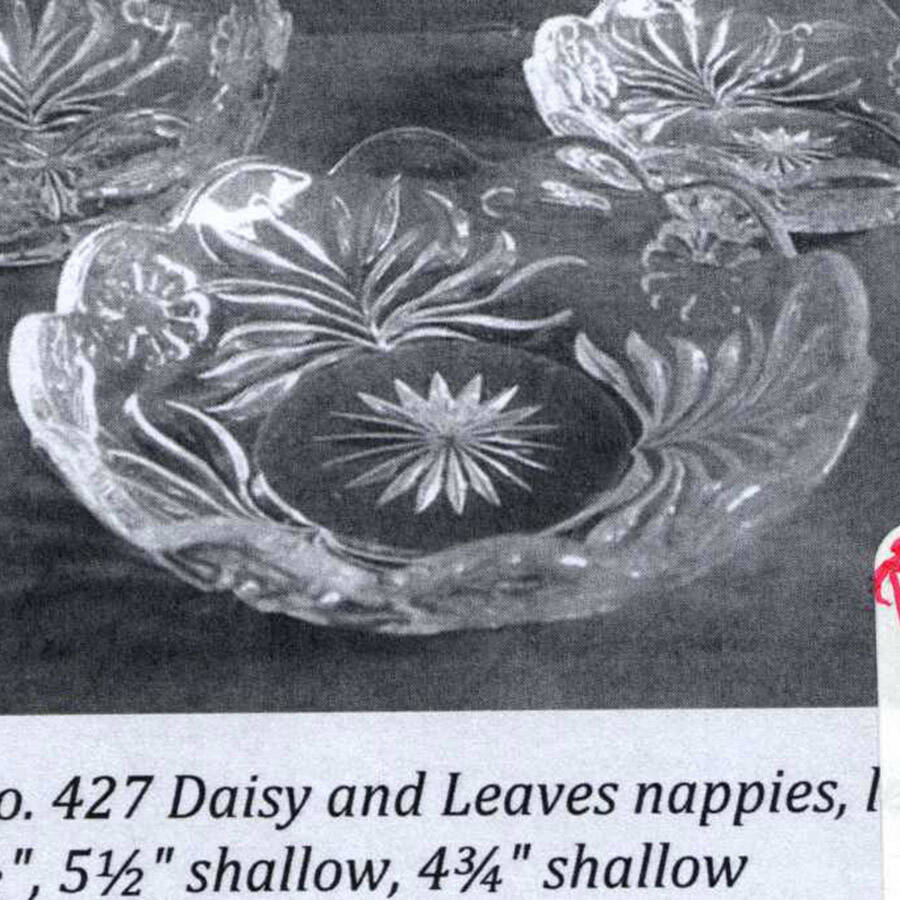 Daisy & Leaves (Line 427) 5" Shallow Nappy by Heisey-1