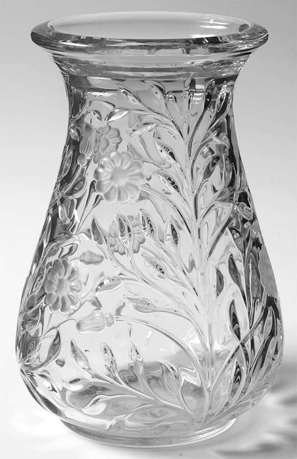 Daisy & Leaves (Line 427) 8" Flower Vase by Heisey-1
