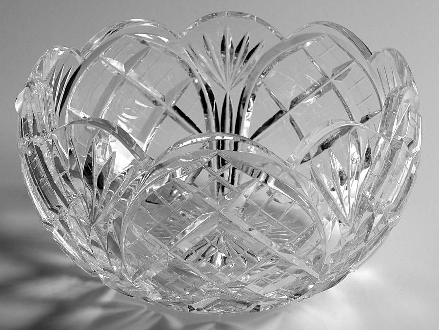 Cathedral Suite 7" Scalloped Bowl by Heritage Irish Crystal-1