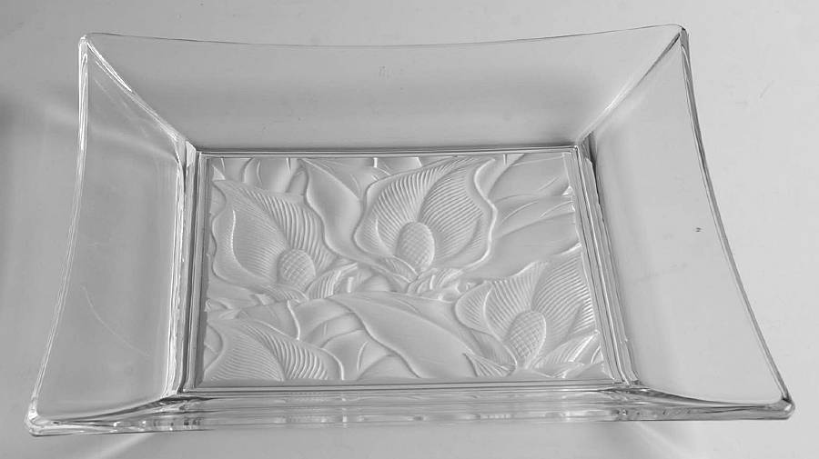 River Lily 9" Square Plate by Hoya-1