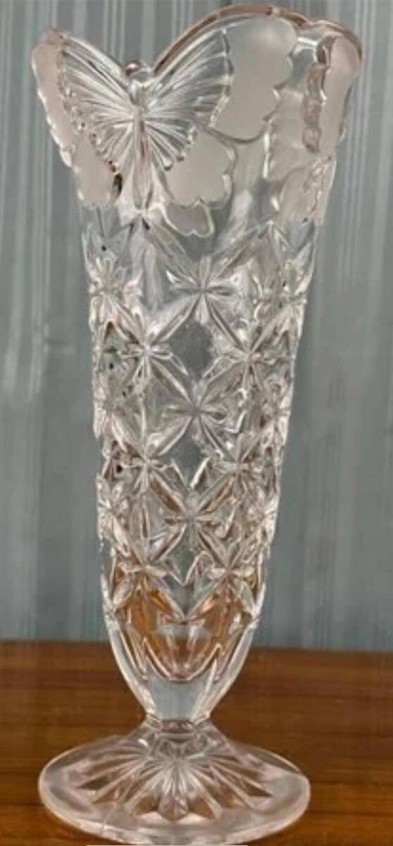 Papillon 10" Bud Vase by Hofbauer-1