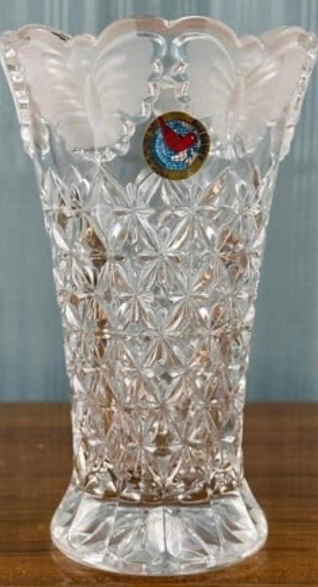 Papillon 6" Flower Vase by Hofbauer-1