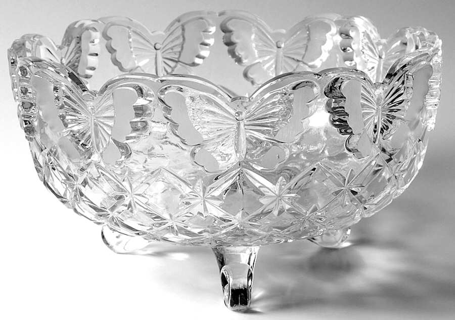 Papillon 8" 3-Toed Footed Bowl by Hofbauer-1