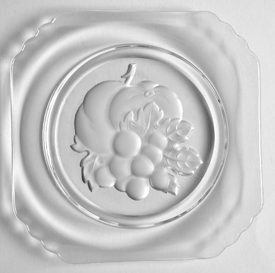 Pomona Salad/Dessert Plate by Hoya-1