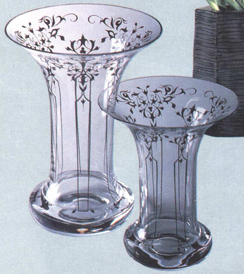 HTC9 10" Flower Vase by Hutschenreuther-1