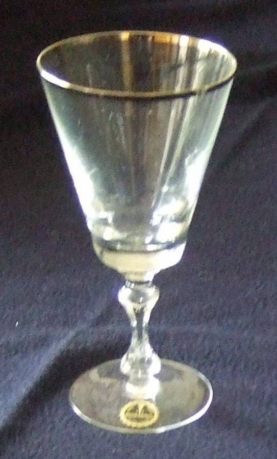 HIY3 Wine Glass by Helios Crystal-1