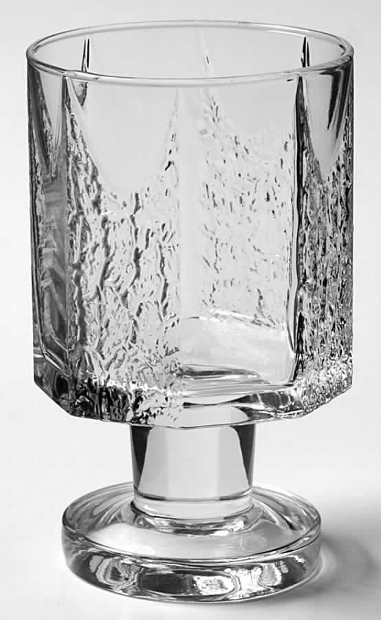 Kalinka Water Goblet by Iittala-1