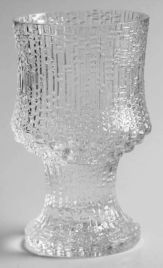 Ultima Thule Sherry Glass by Iittala-1