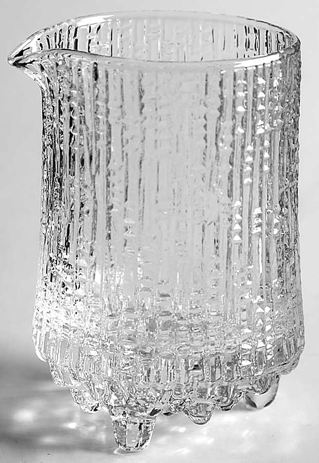 Ultima Thule Creamer by Iittala-1