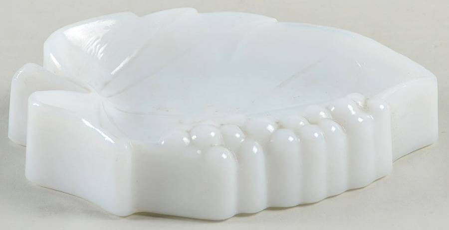 Vintage Grape Milk Glass Ashtray by Imperial Glass-Ohio-1