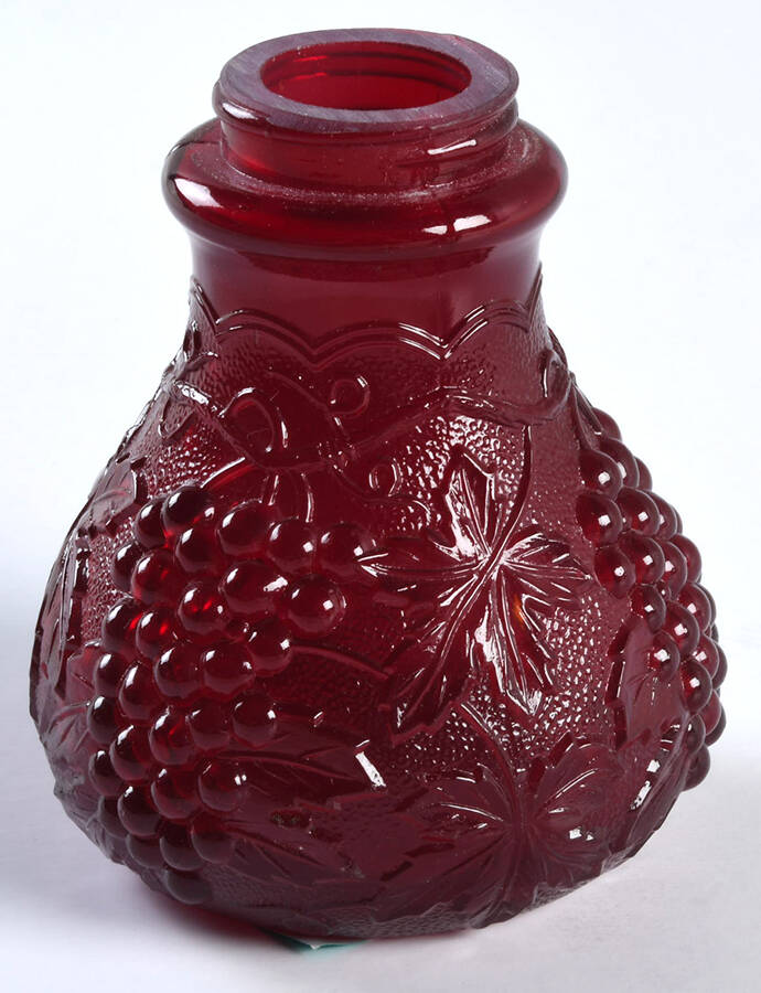Vintage Grape Ruby Shaker No Lid by Imperial Glass-Ohio-1
