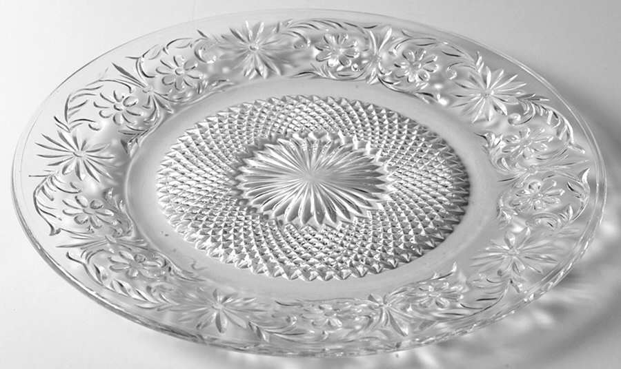 Daisy Clear Luncheon Plate by Indiana Glass-1
