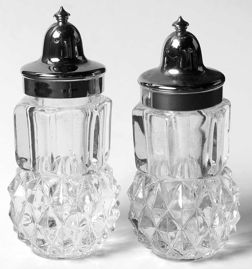 Diamond Point Clear Shaker Set & Plastic Lids by Indiana Glass-1