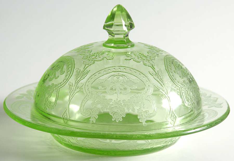 Horseshoe Green Round Covered Butter by Indiana Glass-1