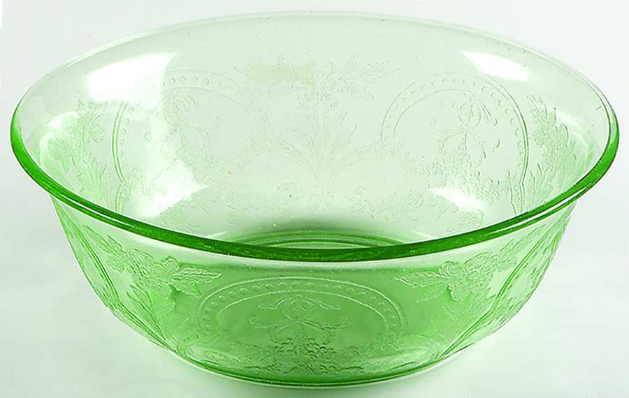 Horseshoe Green 7" Salad Bowl by Indiana Glass-1