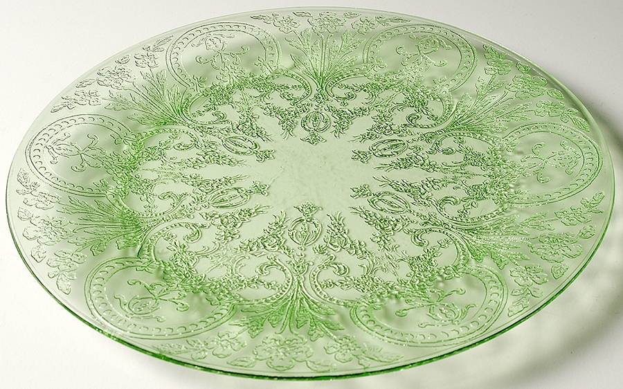 Horseshoe Green Luncheon Plate by Indiana Glass-1