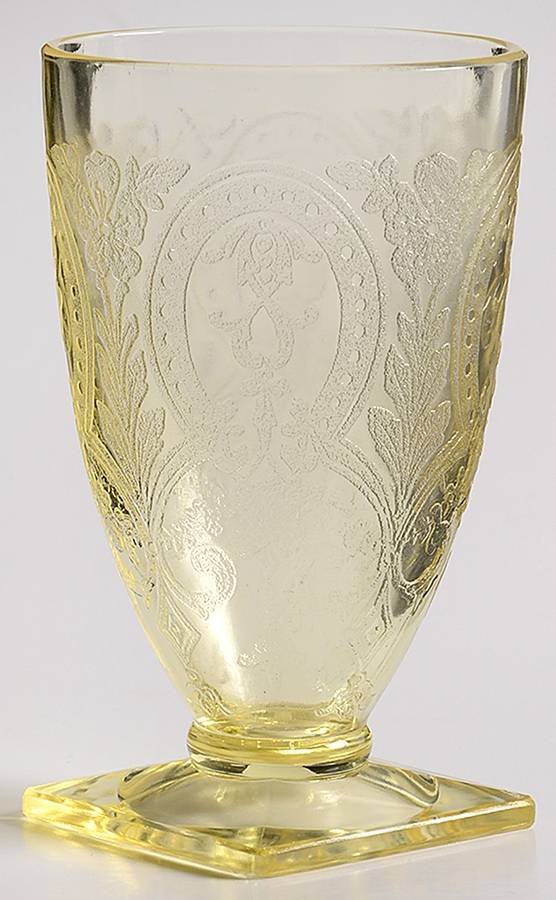 Horseshoe Yellow 9 Oz Footed Tumbler by Indiana Glass-1
