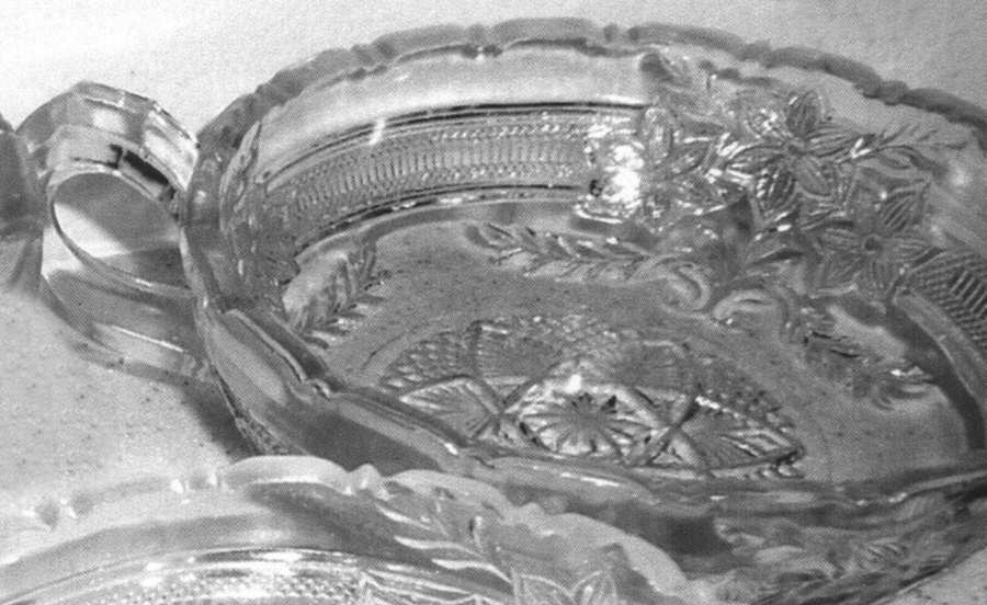 Narcissus Spray Handled Nappy by Indiana Glass-1