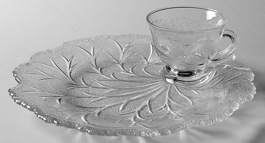 Pebble Leaf Clear Snack Plate & Cup Set by Indiana Glass-1