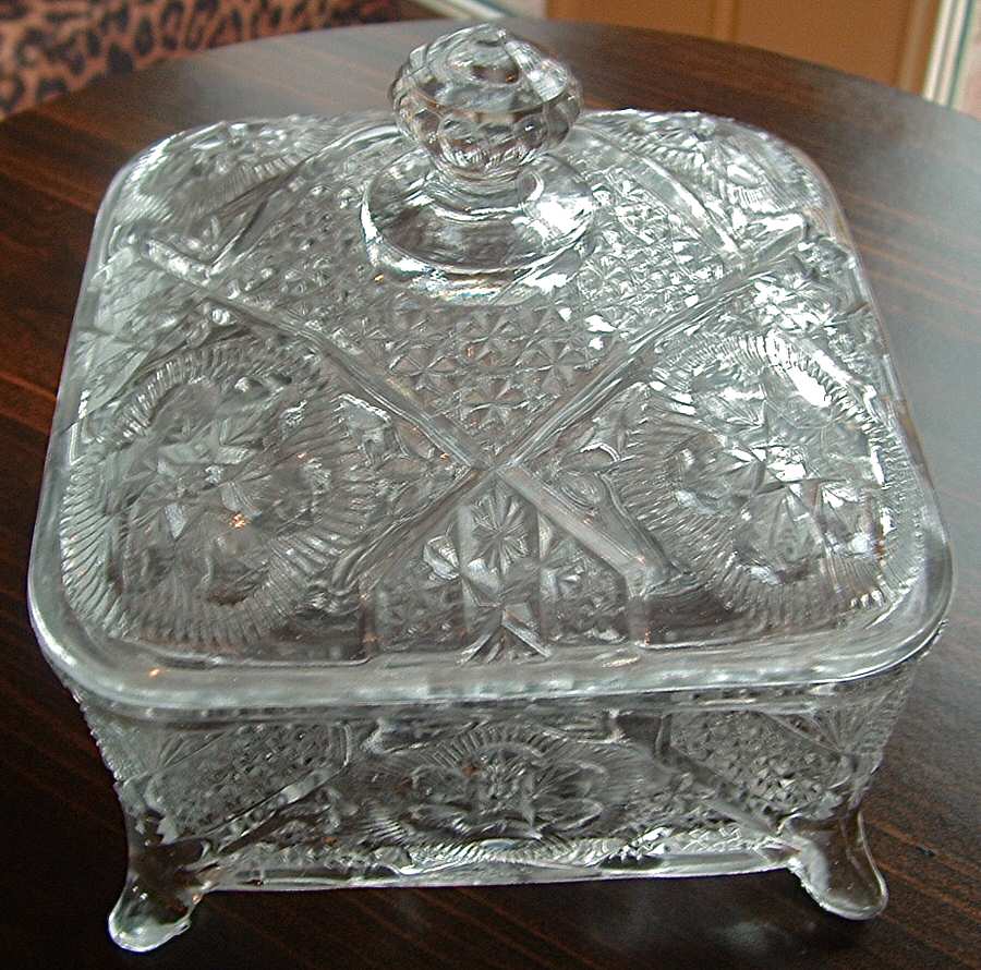 Rayed Flower Honey Dish & Lid by Indiana Glass-1