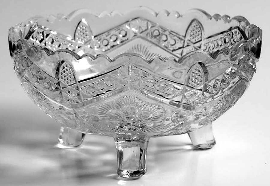 Rayed Flower Small Fruit Dessert Bowl by Indiana Glass-1