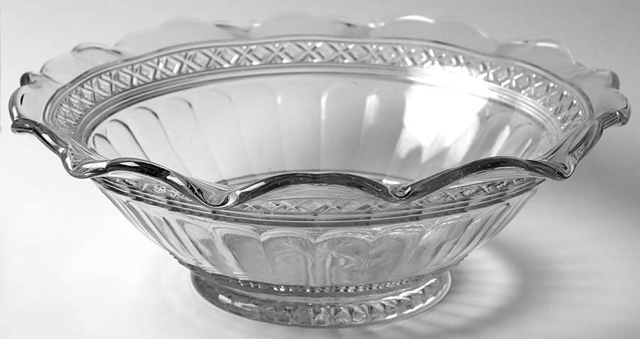Star Band Large Fruit Bowl by Indiana Glass-1