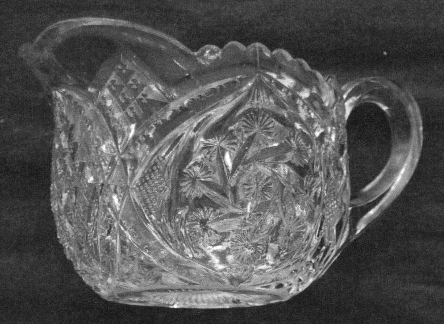 Double Pinwheel Juno Creamer by Indiana Glass-1