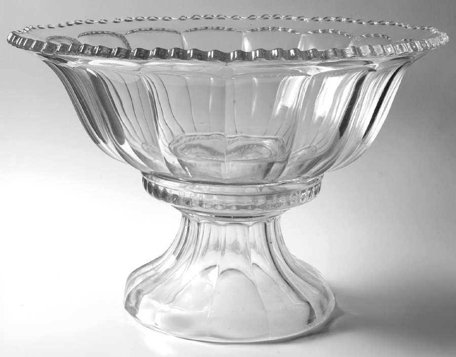 7115 Punch Bowl with Stand by Indiana Glass-1
