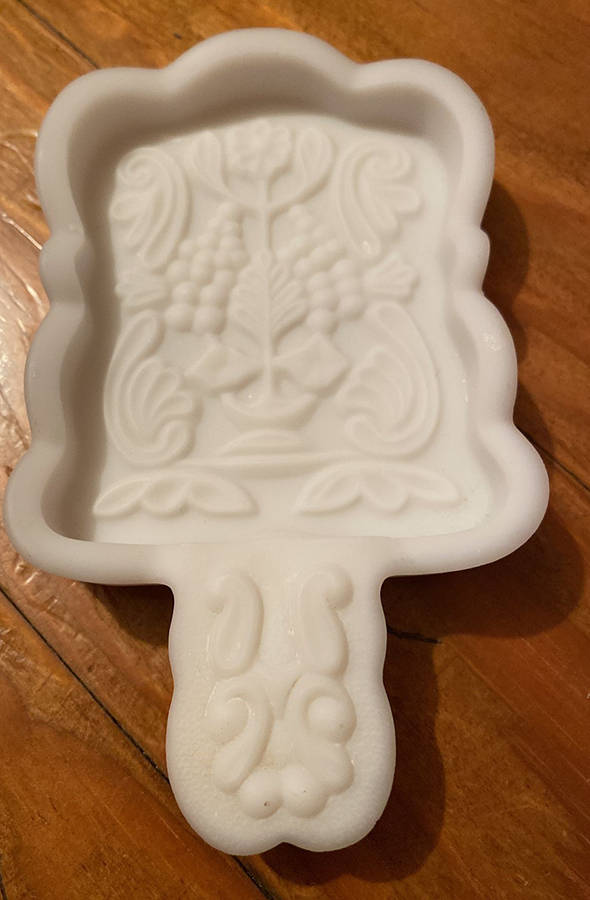 Animals & Figurines #450 (Animal) Ashtray/Trivet by Imperial Glass-Ohio-1