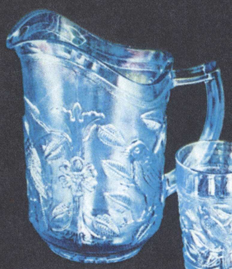 Animals & Figurines #670 Robin (Bird) Pitcher by Imperial Glass-Ohio-1