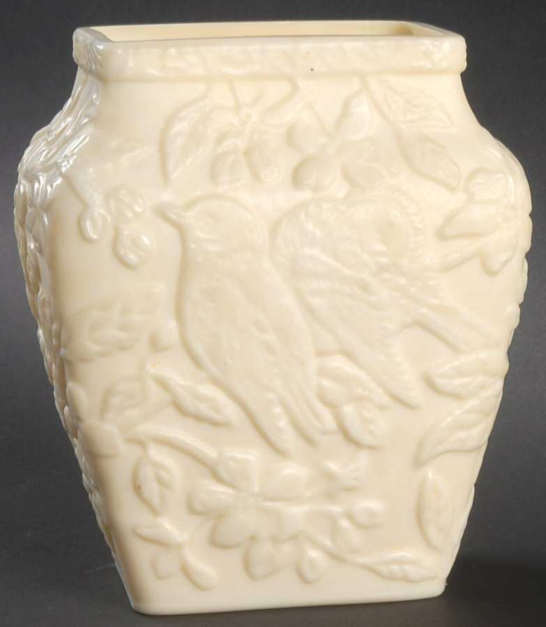 Animals & Figurines #143 Lovebirds Vase by Imperial Glass-Ohio-1