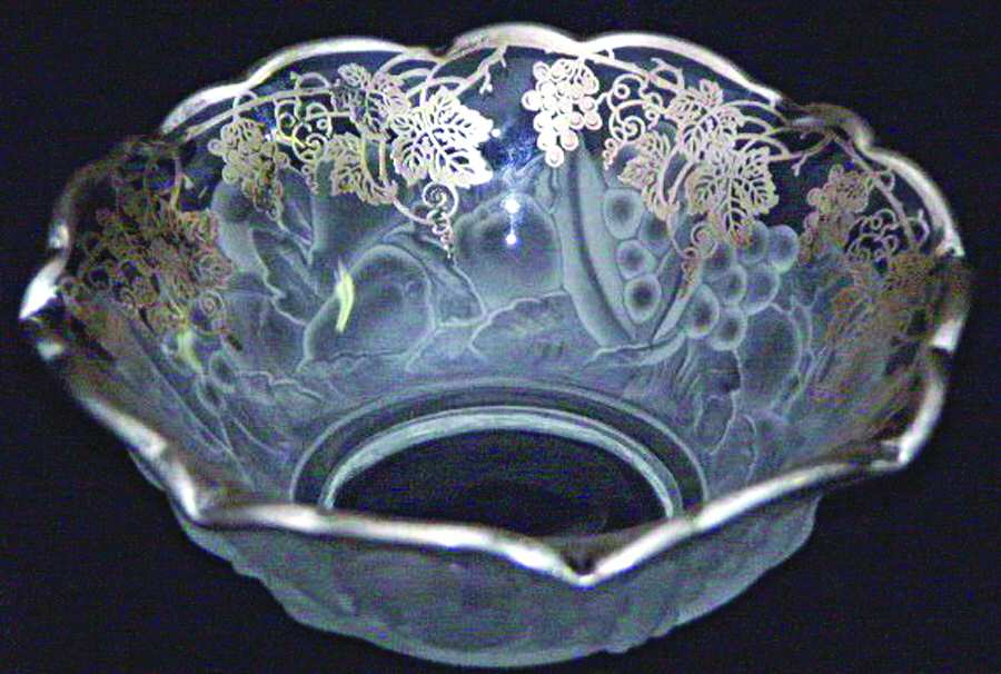 Garland Frosted Sterling Grapes Crimped Bowl by Indiana Glass-1
