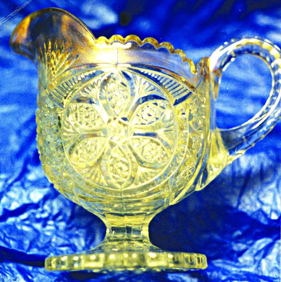 Ferris Wheel (Gold Trim) Creamer by Indiana Glass-1
