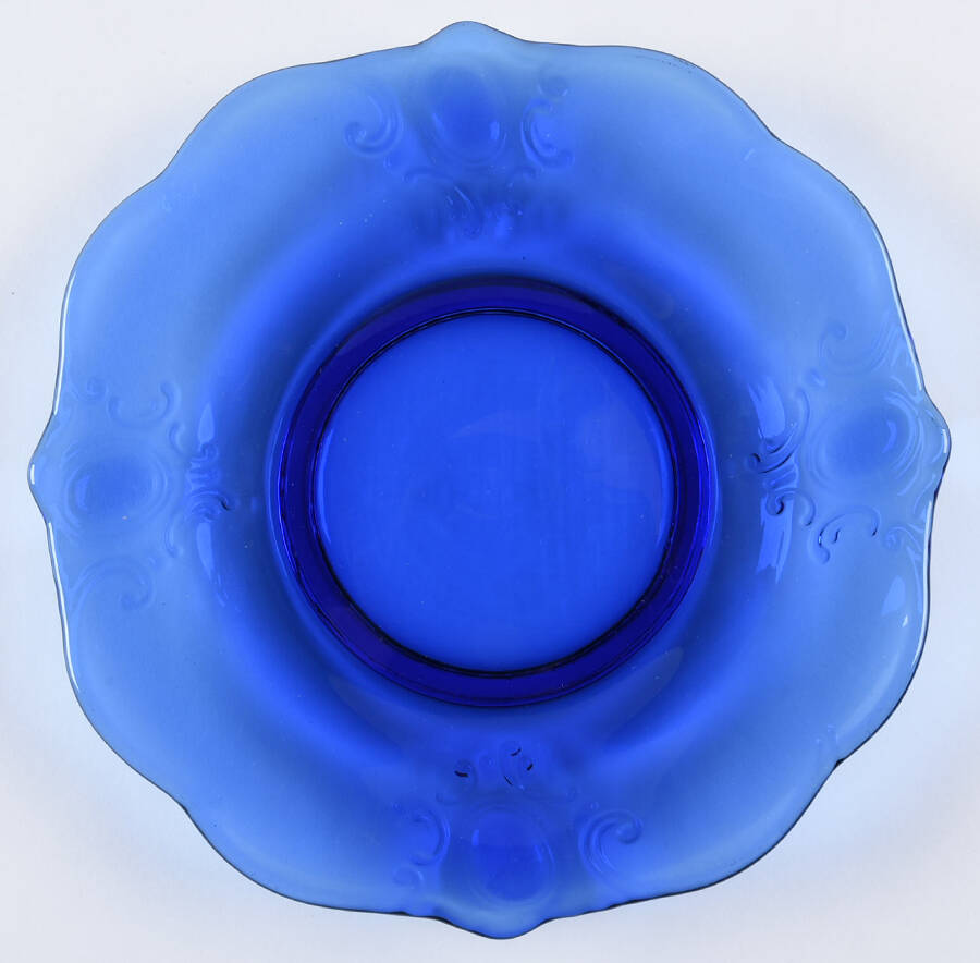 Heisey By Imperial Animals & Figurines Ultra Blue Land of Legend Plate by Imperial Glass-Ohio-1