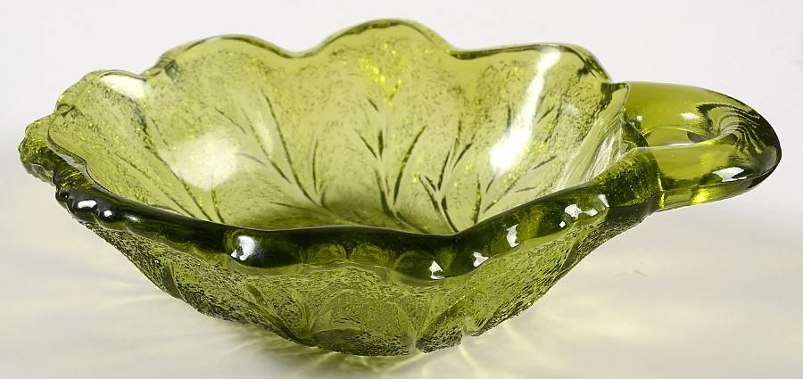Pebble Leaf Green (Avocado) Nappy by Indiana Glass-1