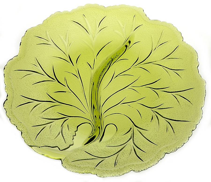 Pebble Leaf Green (Avocado) 10" Leaf Shape 2 Part Relish by Indiana Glass-1