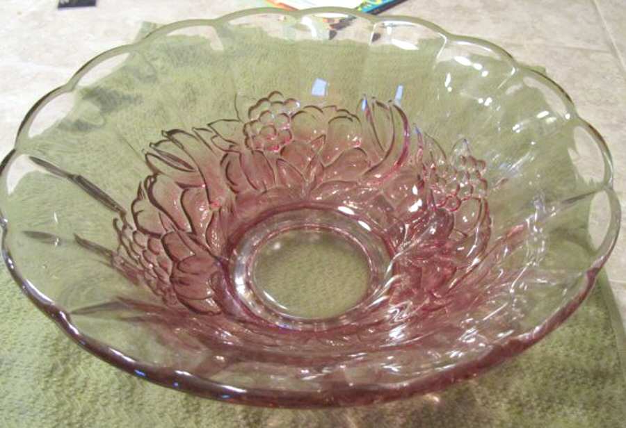 Garland Pink Clear 10" Round Footed Flared Bowl by Indiana Glass-1