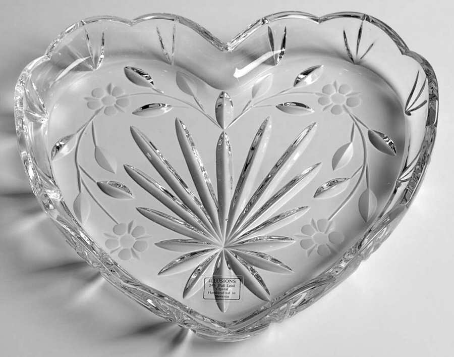 Marseilles Heart Shape Tray by Illusions-1
