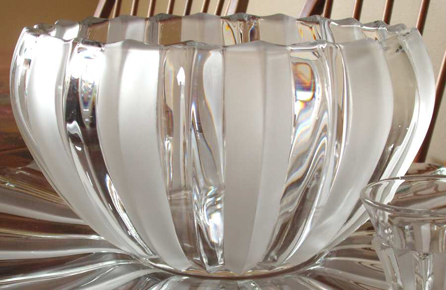 1005 Frosted Punch Bowl by Indiana Glass-1