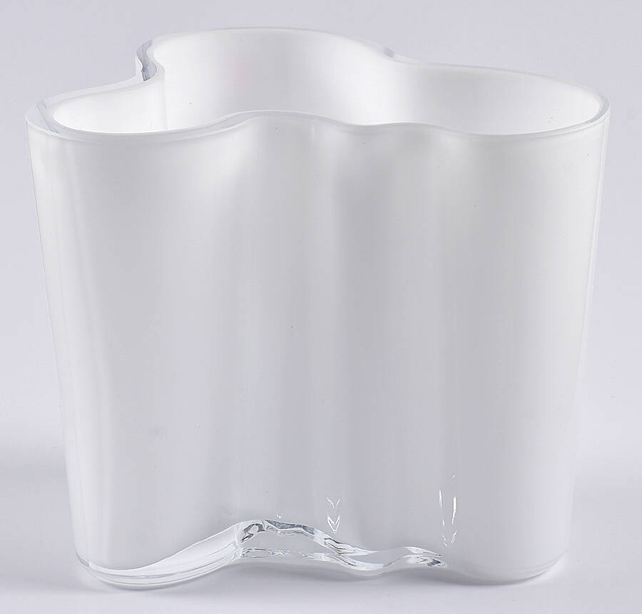 Alvar Aalto White 3" Flower Vase by Iittala-1
