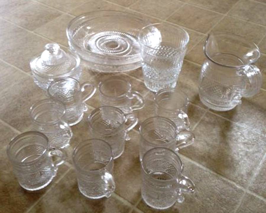 Diamond and Sunburst Clear Candy Box & Lid by Imperial Glass-Ohio-1