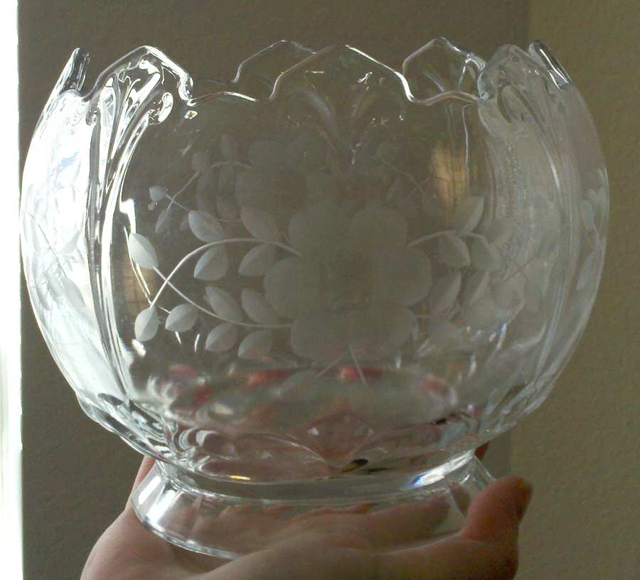 607-8 Rose Bowl by Indiana Glass-1