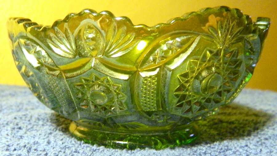 343 Green (Carnival) Small Fruit Dessert Bowl by Imperial Glass-Ohio-1